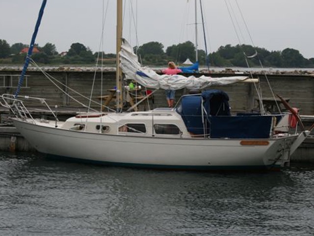 387, GUMMAN, Fjellebroen, DK. Ejer: Martin Mikkelsen, DK. Tidigere ejer: Bent Møller Hansen, Brejning, Vejle Fjord, DK. Båden har tidligere ligget i Assens.